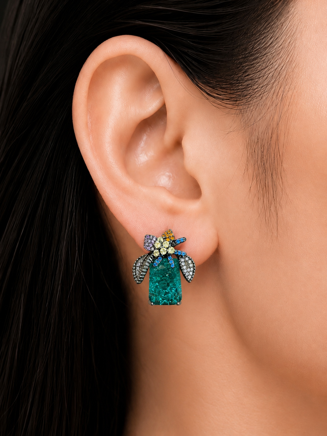 EMERALD BLOSSOM STUDS