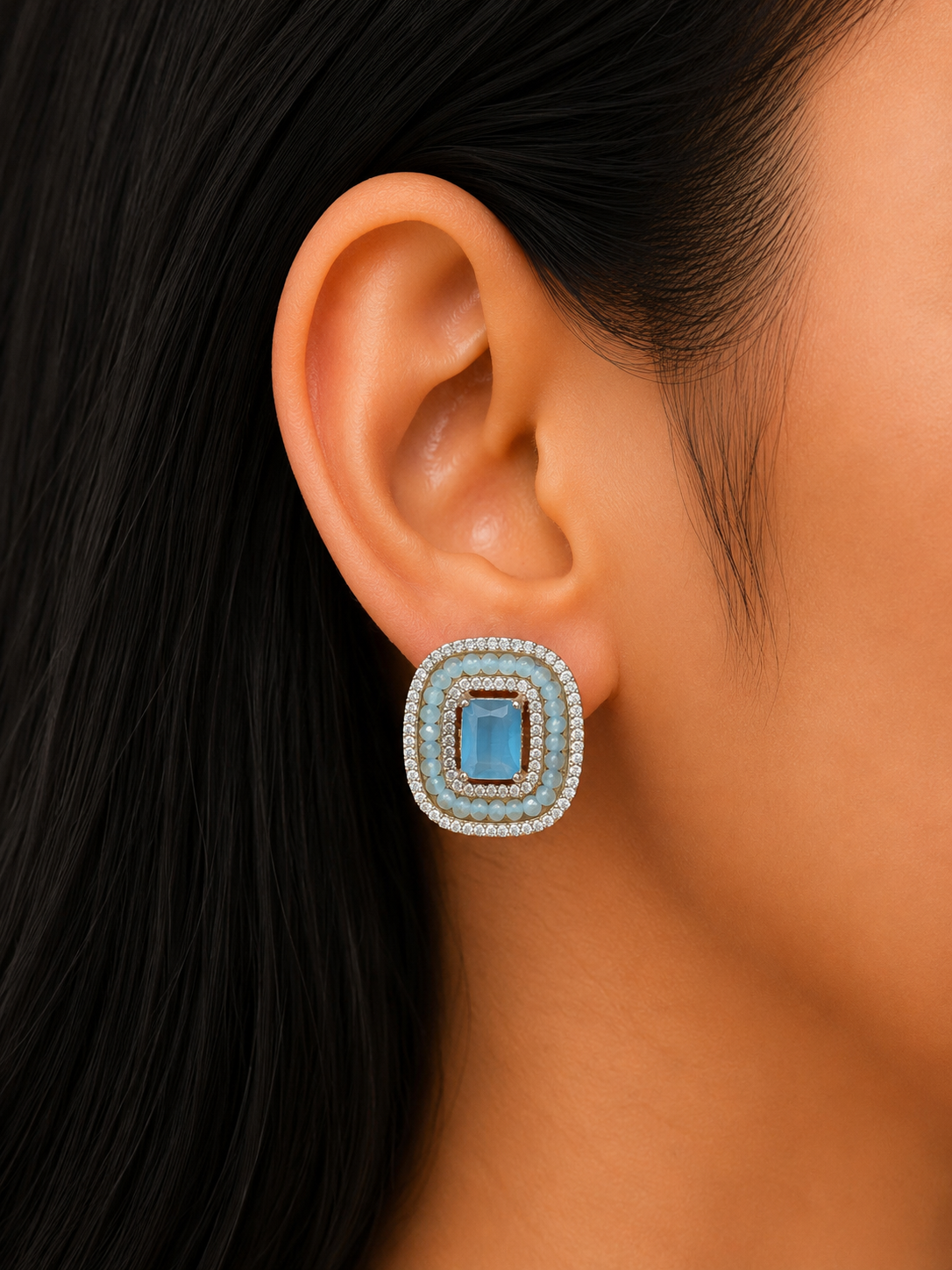 WATER BLUE ROYAL STUDS