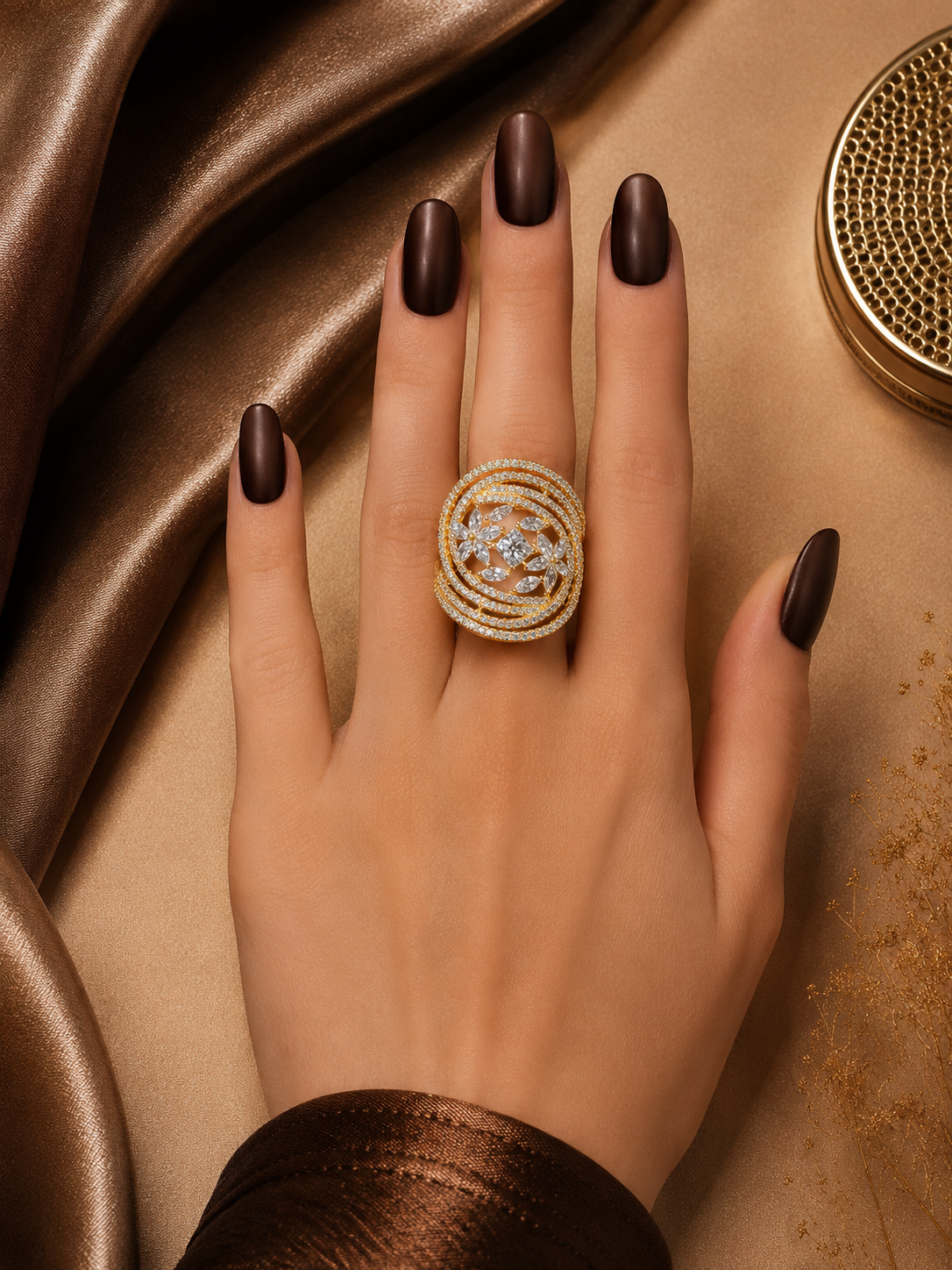 LAYERED SPIRAL GOLDEN DIAMOND RING