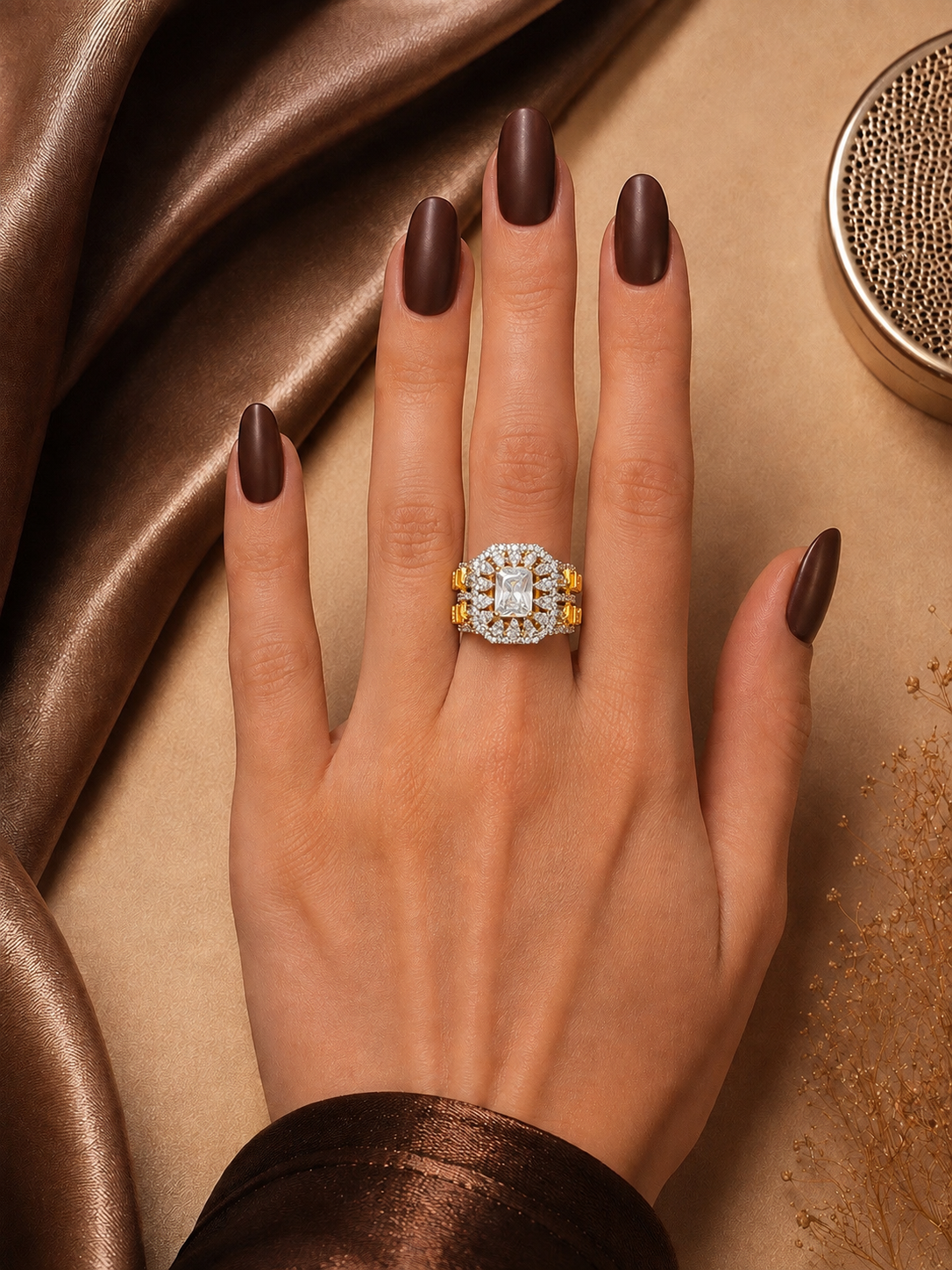 ROUND CLEAR STONE WITH HALO DIAMOND RING