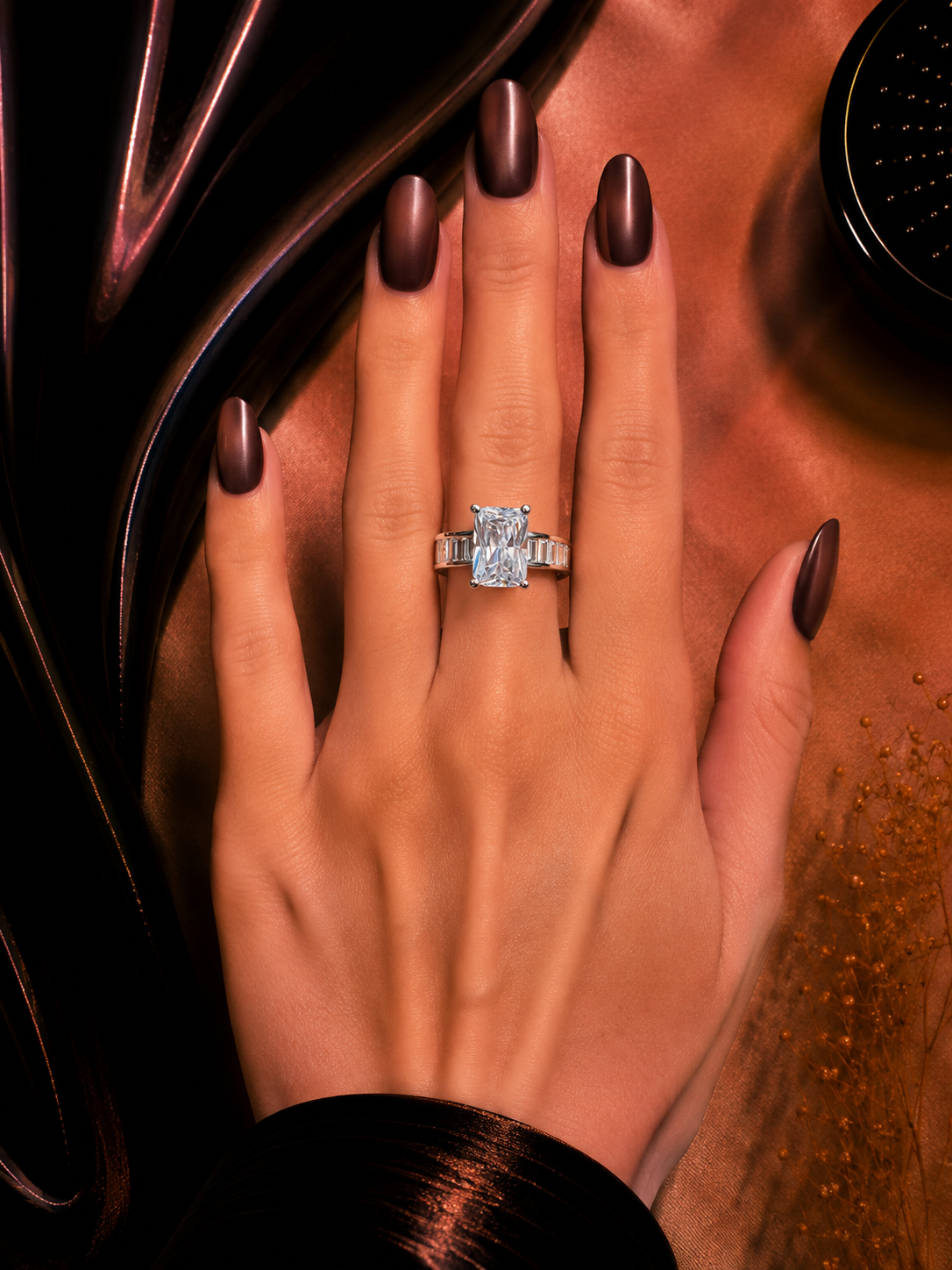 CLASSIC SILVER DIAMOND BAND RING